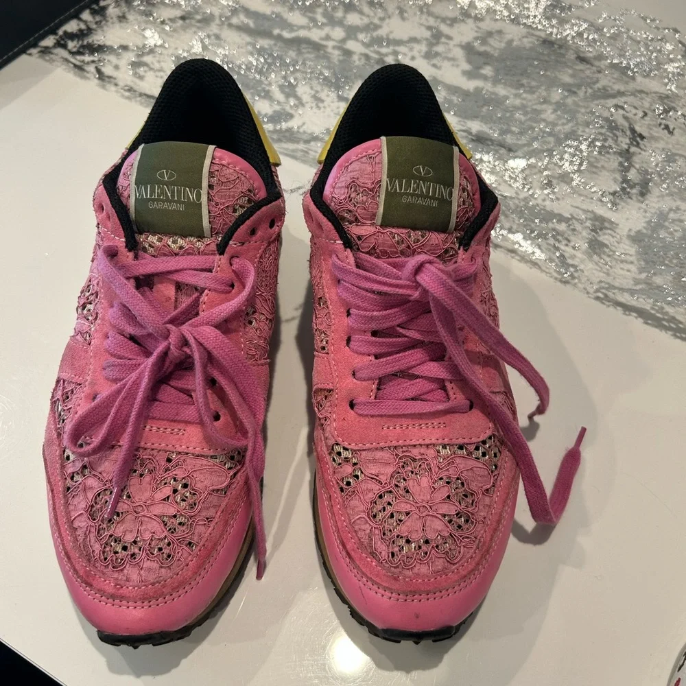 Used - Picture 3 of 4